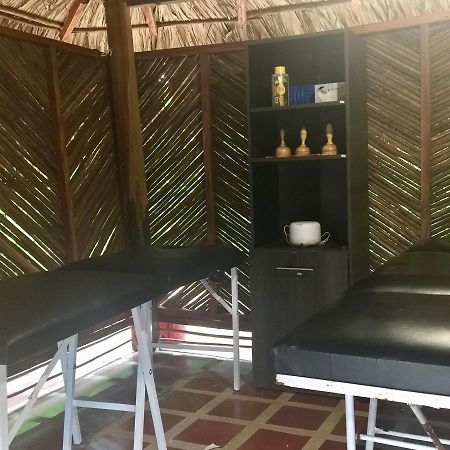 Palomino Breeze Hostal Exterior foto