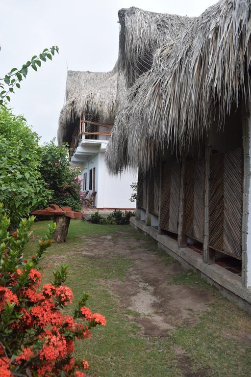 Palomino Breeze Hostal Exterior foto